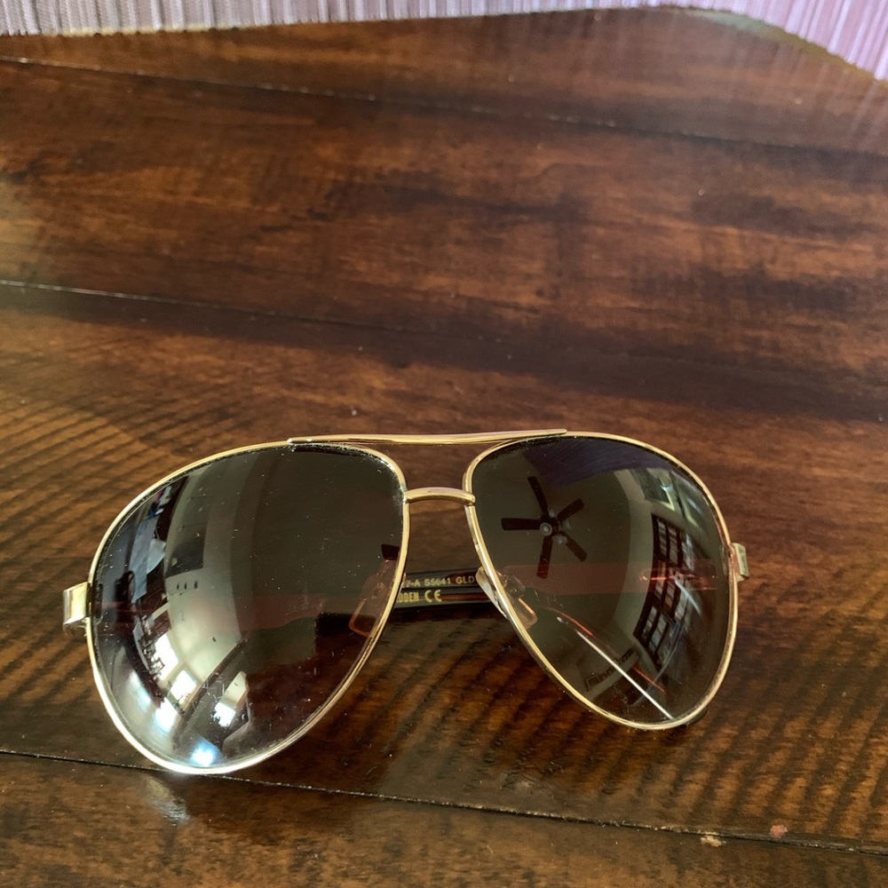 Steve Madden sunglasses